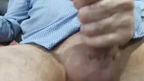 chicfrancis1983 online show from 12.16.25