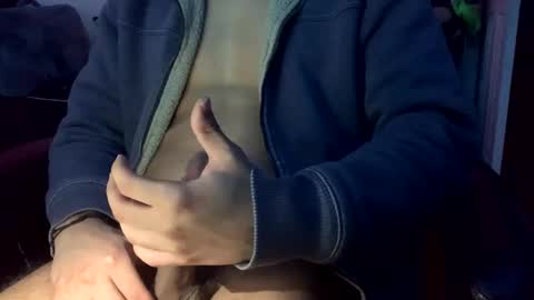 Snapshot of chicobrord chatting on 09.12.25 chicobrord online show from 09.12.25