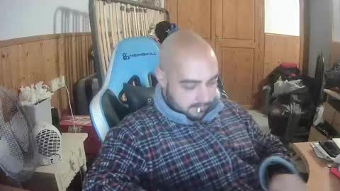 Snapshot of chicomallorca96 chatting on 01.01.25 chicomallorca96 online show from 01.01.25