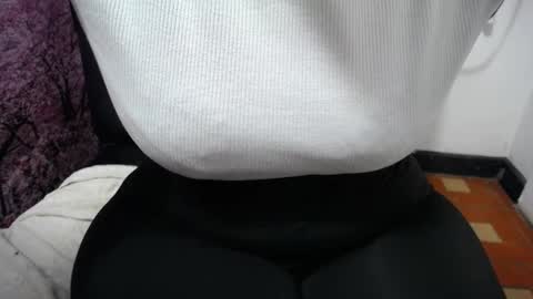 Snapshot of chiky_nastyy chatting on 11.08.25 Chikys online show from 11.08.25