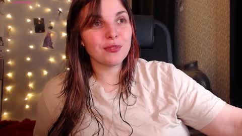 Snapshot of chill_saya chatting on 09.10.25 Saya online show from 09.10.25