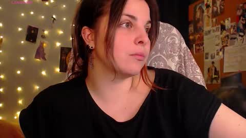 Snapshot of chill_saya chatting on 10.03.25 Saya online show from 10.03.25