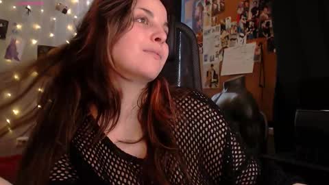 Snapshot of chill_saya chatting on 10.09.25 Saya online show from 10.09.25