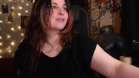 Snapshot of chill_saya chatting on 10.15.25 Saya online show from 10.15.25