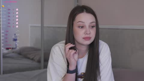 Snapshot of chillgirlll chatting on 05.02.26 Nicole online show from 05.02.26