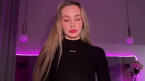 Snapshot of chillgoddess chatting on 11.07.25 Goddess Vika - owner of all ur money online show from 11.07.25