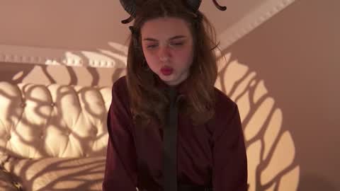 Snapshot of chillpix chatting on 10.31.25 Hanna online show from 10.31.25