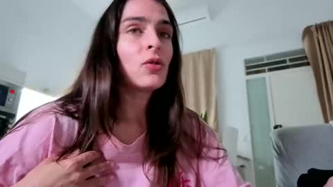 Snapshot of chillwithcamii chatting on 05.31.26 yoursensualparadise online show from 05.31.26