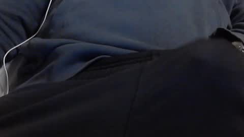 Snapshot of chilly_man chatting on 01.14.25 Pekar online show from 01.14.25