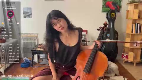 Snapshot of chiloschista chatting on 10.22.25 judith online show from 10.22.25