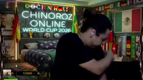 Snapshot of chinoroz chatting on 06.28.26 Enrique online show from 06.28.26