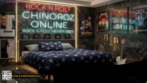 Snapshot of chinoroz chatting on 07.11.26 Enrique online show from 07.11.26