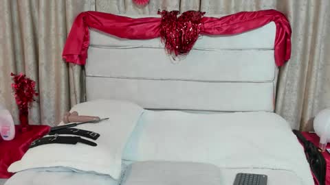 Cristal online show from 02.12.26