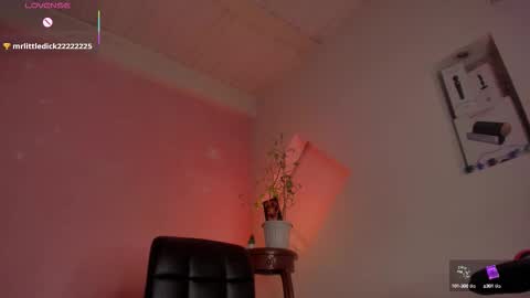 chloe_cooperr online show from 10.09.25