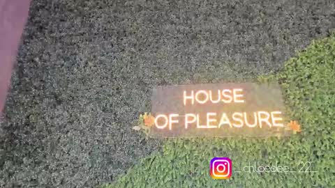 Chloe online show from 10.18.25