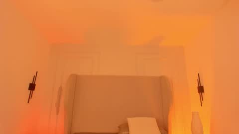 Chloe online show from 12.04.25