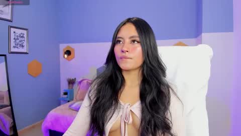 Snapshot of chloe_fischer chatting on 10.15.25 Chloe online show from 10.15.25