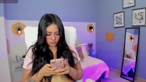 Snapshot of chloe_fischer chatting on 11.26.25 Chloe online show from 11.26.25