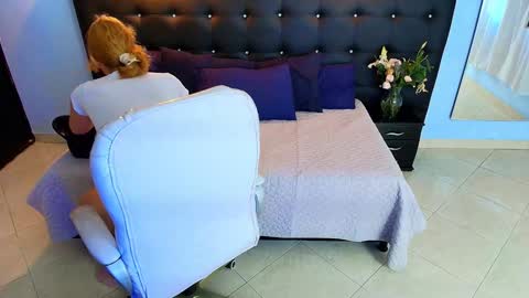 CHLOE online show from 12.14.24