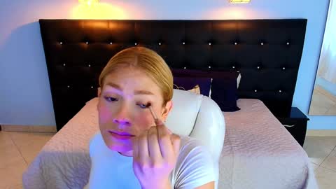 CHLOE online show from 12.27.24