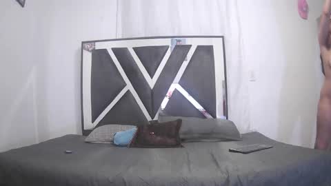 Chloe and Danna online show from 02.06.26