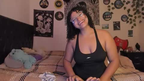 chloe_kisses online show from 10.03.25