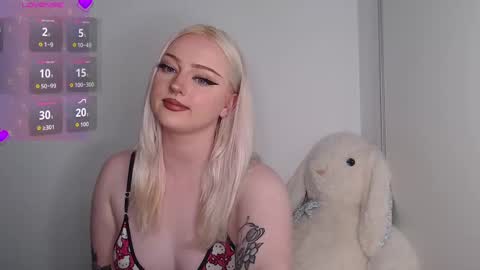 Chloe Levine online show from 09.20.25