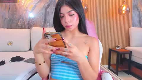  CHLOE  online show from 11.18.25