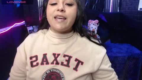 Snapshot of chloe_smith5 chatting on 07.10.26 chloe_smith5 online show from 07.10.26