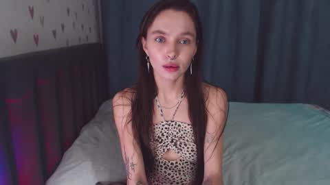 Snapshot of chloe_sunny chatting on 11.12.25 Chloe online show from 11.12.25