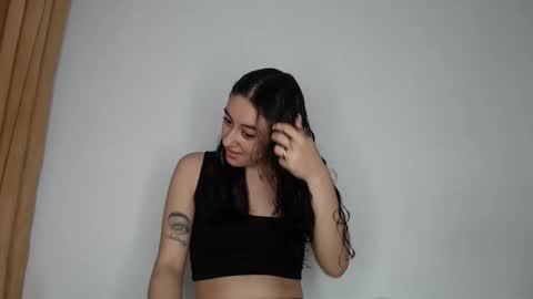 Chloe  online show from 09.25.25