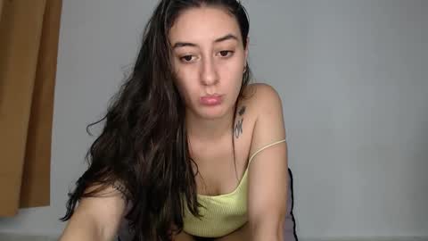 Chloe  online show from 10.10.25