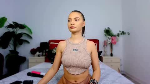 Snapshot of chloecheryy chatting on 11.05.25 Chloe online show from 11.05.25