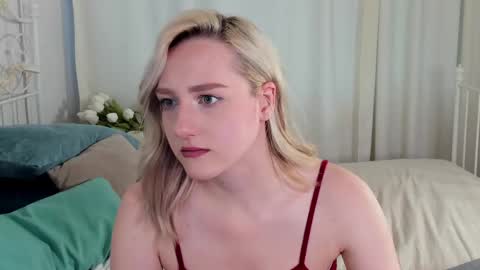 Chloe Deccker online show from 05.31.26