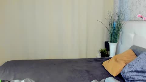 Snapshot of chloedeccker chatting on 06.02.26 Chloe Deccker online show from 06.02.26