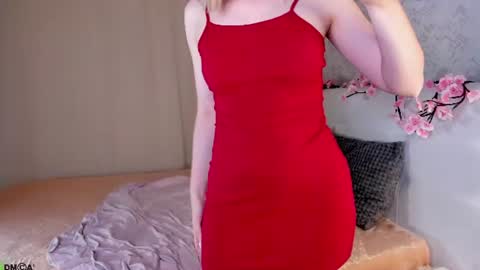 Snapshot of chloedeccker chatting on 06.18.26 Chloe Deccker online show from 06.18.26
