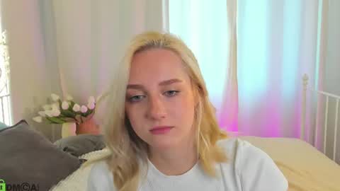 Snapshot of chloedeccker chatting on 07.03.26 Chloe Deccker online show from 07.03.26