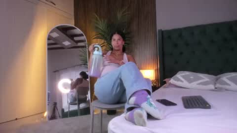 Snapshot of chloefixxx chatting on 06.22.26 Chloe fixxx online show from 06.22.26