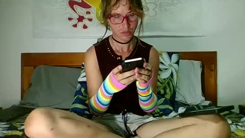 Snapshot of chloehazex chatting on 10.16.25 Chloe Haze online show from 10.16.25