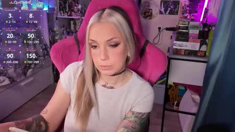 ChloeKohaku online show from 10.23.25