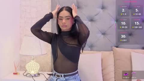 C H L O E  M O O N online show from 03.16.26