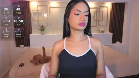 Chloe Moon online show from 10.07.25