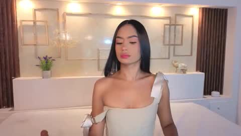 Chloe Moon online show from 10.23.25