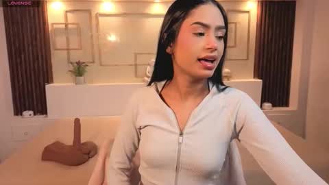 Chloe Moon online show from 11.17.25