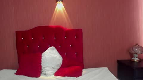 ChloeTurner  online show from 01.30.25