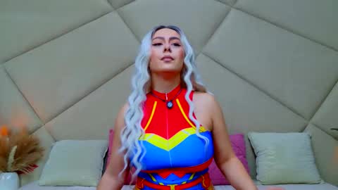 Snapshot of chloevee chatting on 01.13.26 Chloe Vee online show from 01.13.26