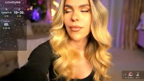 Chloe online show from 12.21.25