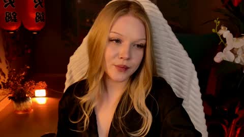 ChloeWight online show from 04.03.26