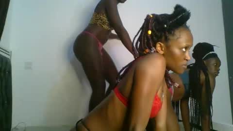 chocobear22 online show from 10.31.25