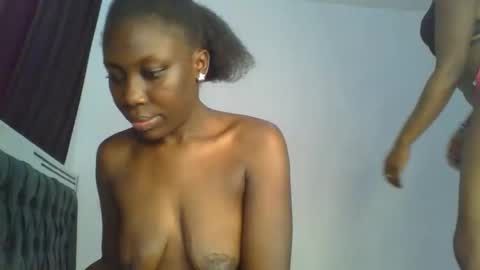 chocobear22 online show from 11.30.25